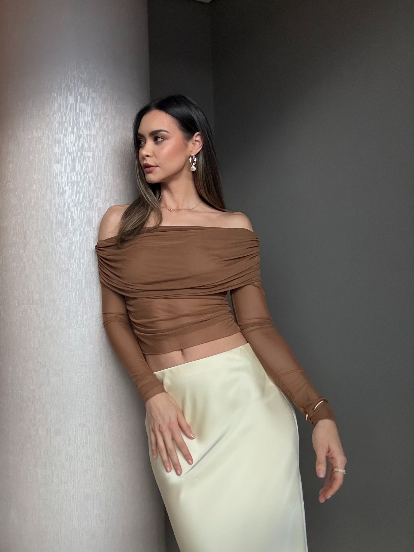 Blouse hombros afuera en tul